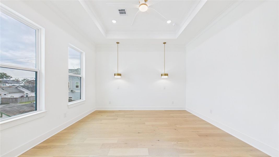 An elegant space, awaiting your personal touches