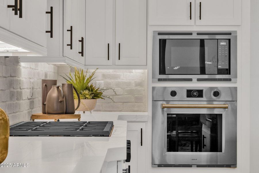 chef's kitchen chef's kitchen