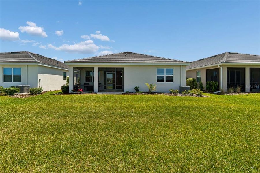 Exterior details and patio area of a home in Star Farms at Lakewood Ranch, Bradenton (Image 32).