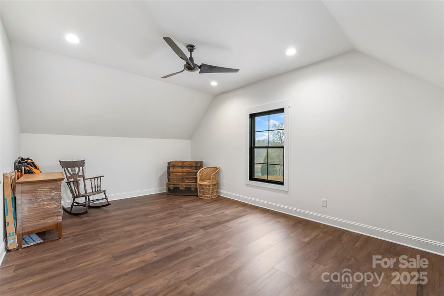 Spacious, unfurnished interior of a new home in , Nebo (Image 20).