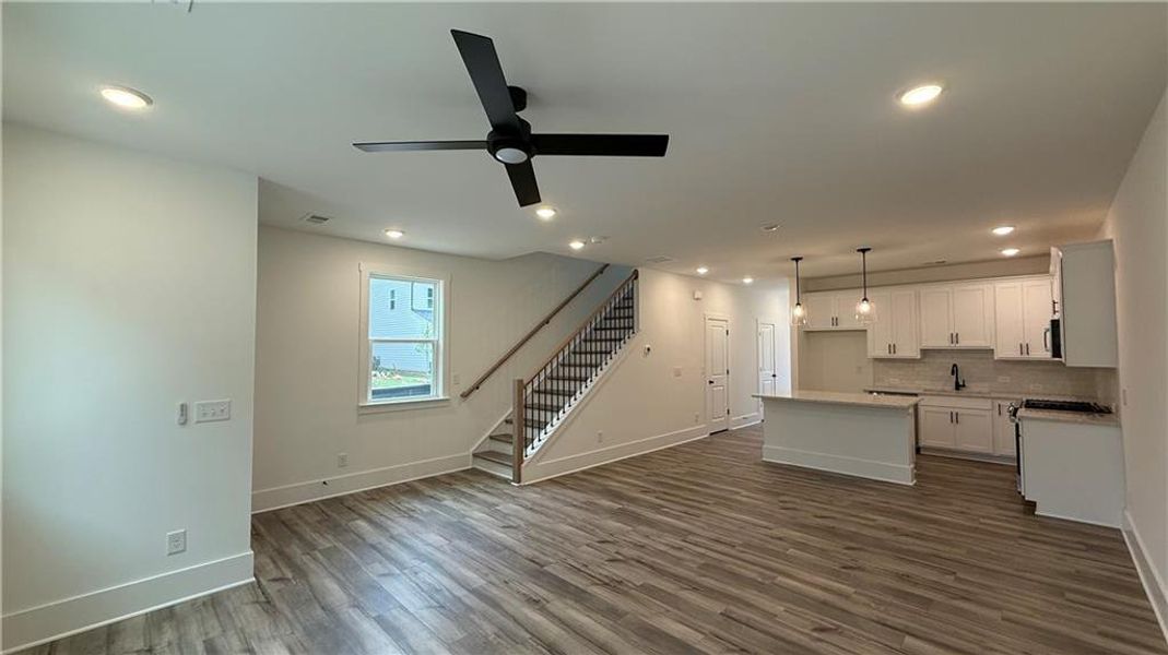 Spacious, unfurnished interior of a new home in Park Vue, Atlanta (Image 25).