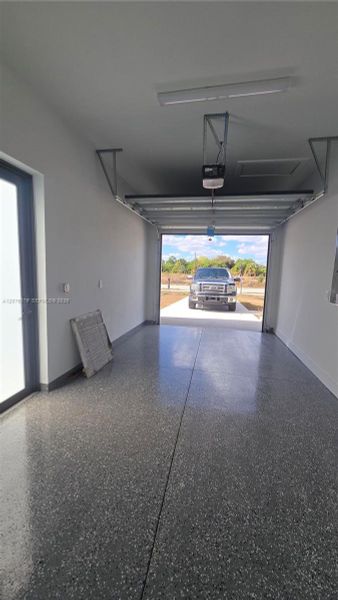 Spacious, unfurnished interior of a new home in , Lehigh Acres (Image 13).