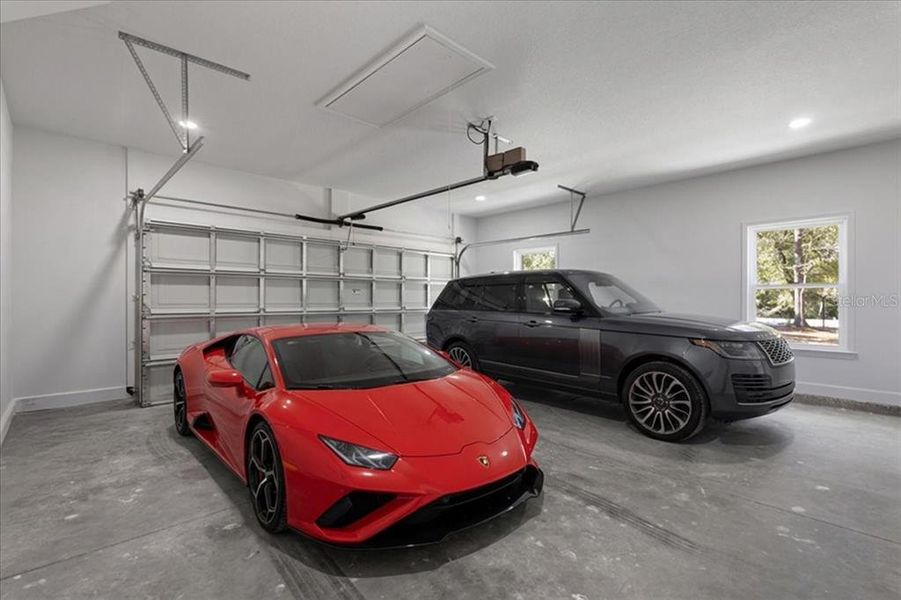 Furnished interior view inside a new home in , Chiefland (Image 15).