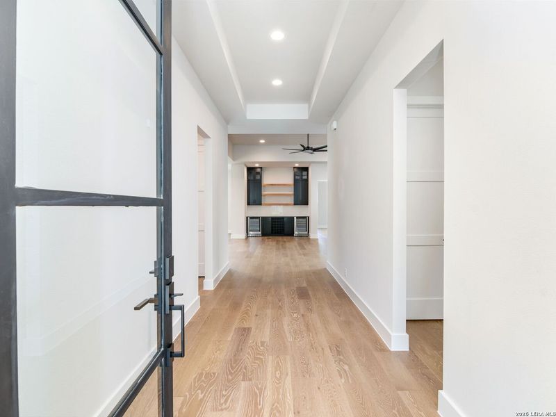 Spacious, unfurnished interior of a new home in , San Antonio (Image 37).