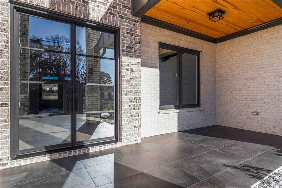Exterior details and patio area of a home in , Lawrenceville (Image 3).