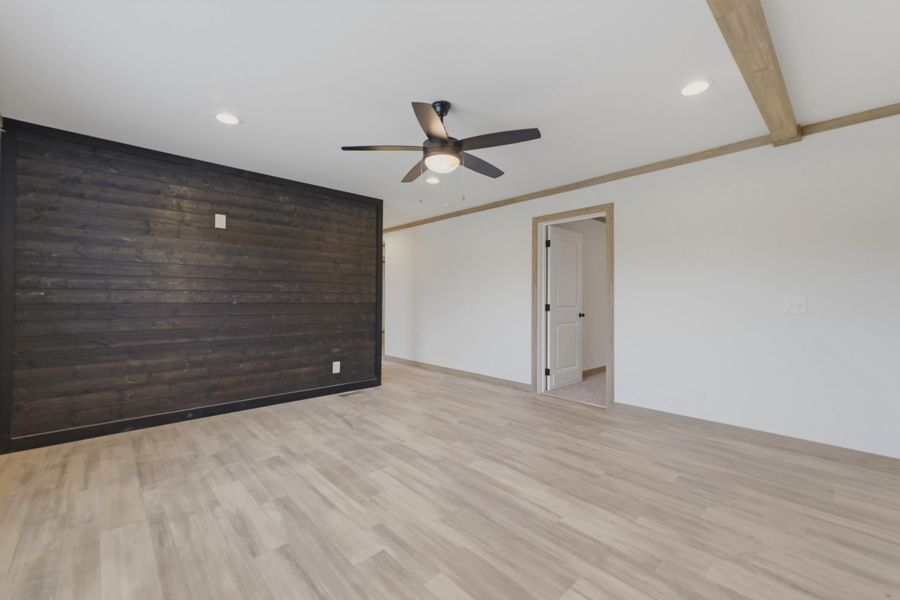 Spacious, unfurnished interior of a new home in , Cross (Image 25).