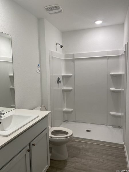 Furnished interior view inside a new home in , Seguin (Image 6).