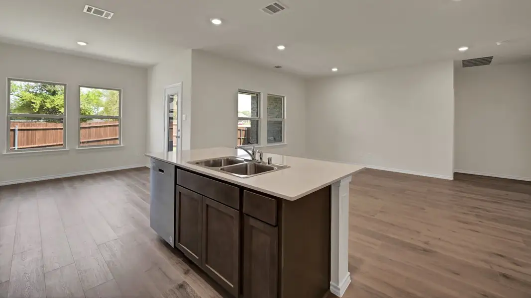 Furnished interior view inside a new home in Blaire Lake, Tyler (Image 4). Furnished interior view inside a new home in Blaire Lake, Tyler (Image 4).