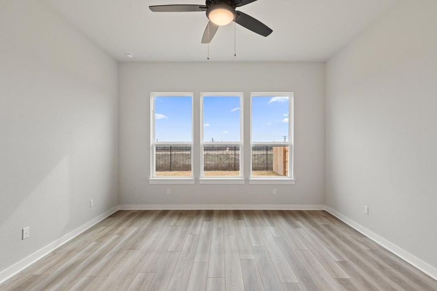 Spacious, unfurnished interior of a new home in Lagos Reserve, Manor (Image 13).