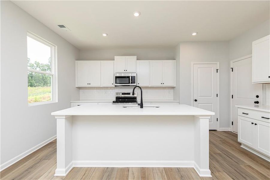 Furnished interior view inside a new home in Rhodes Glen, Lawrenceville (Image 13).
