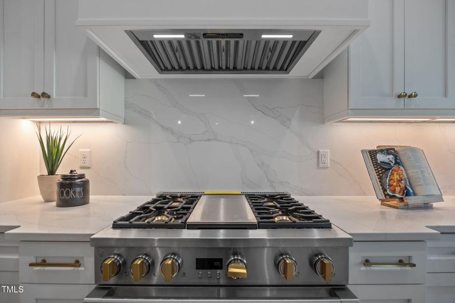 23-web-or-mls-IMG_8217 23-web-or-mls-IMG_8217