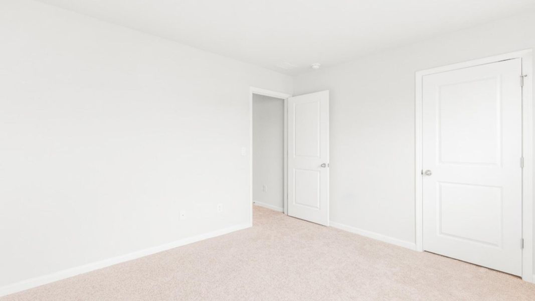 Spacious, unfurnished interior of a new home in Rivers Reach, Yemassee (Image 17).