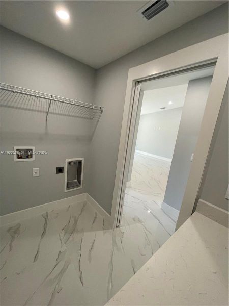 Spacious, unfurnished interior of a new home in , Lehigh Acres (Image 50). Spacious, unfurnished interior of a new home in , Lehigh Acres (Image 50).