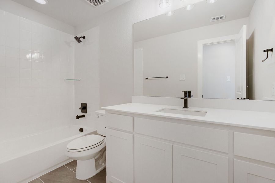 Plan 1604 Representative Photo of Secondary Bath Plan 1604 Representative Photo of Secondary Bath