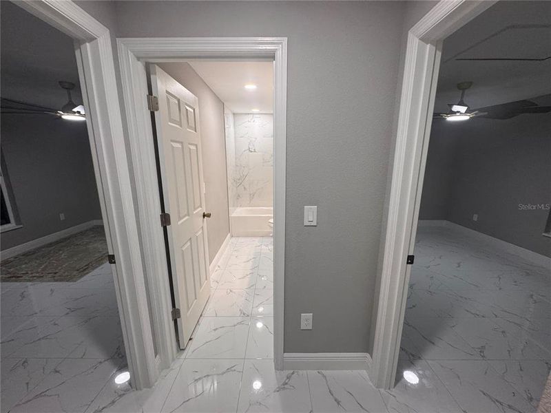 Spacious, unfurnished interior of a new home in , Dunnellon (Image 11).