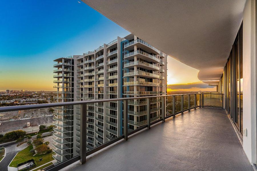 TERRACE TWILIGHT WEST