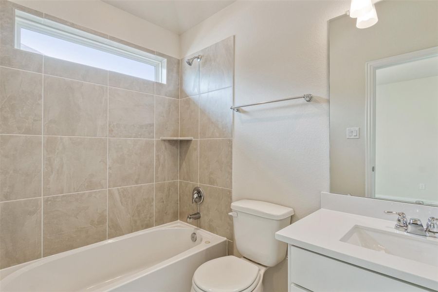 Furnished interior view inside a new home in Ellis Cove, Seabrook (Image 8).