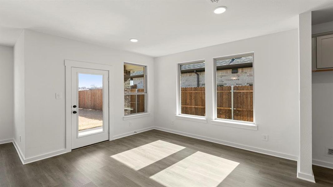 12. 2244 Sesaro - Dining