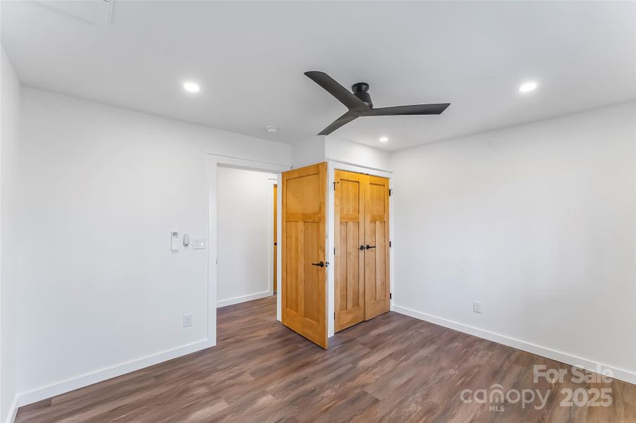 Spacious, unfurnished interior of a new home in , Newland (Image 27). Spacious, unfurnished interior of a new home in , Newland (Image 27).