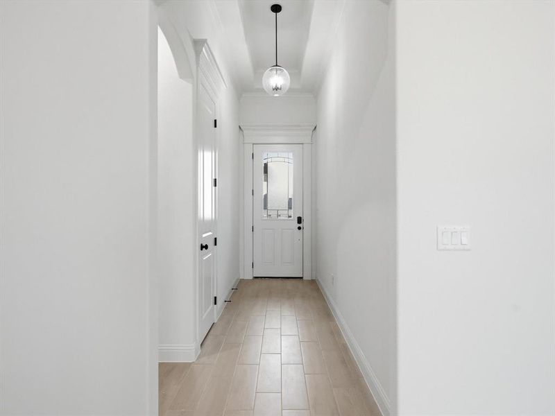 Spacious, unfurnished interior of a new home in , Tolar (Image 16).