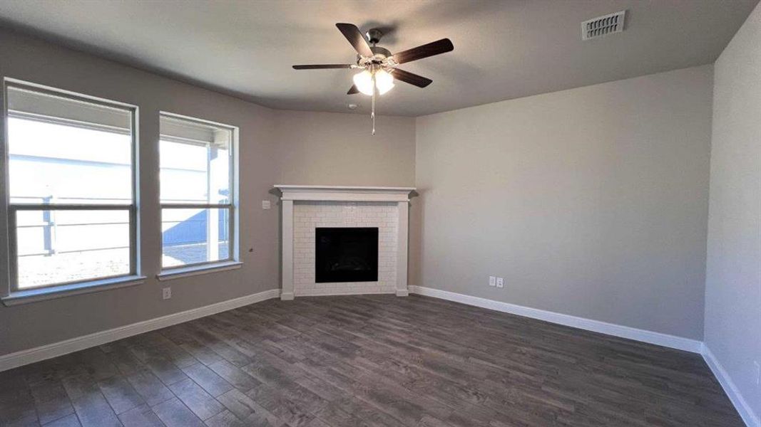 Spacious, unfurnished interior of a new home in Pecan Square, Northlake (Image 17). Spacious, unfurnished interior of a new home in Pecan Square, Northlake (Image 17).