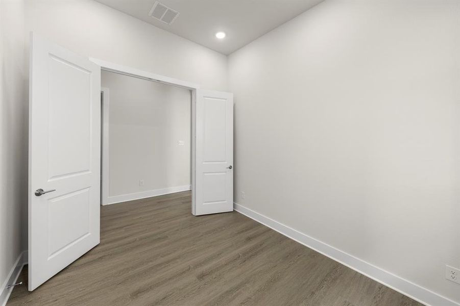 08. 2712 Andorra - Study (2) 08. 2712 Andorra - Study (2)