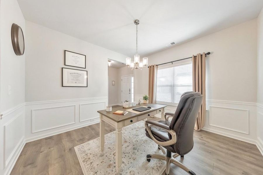 Furnished interior view inside a new home in Old Lost Mountain Estates, Powder Springs (Image 9).