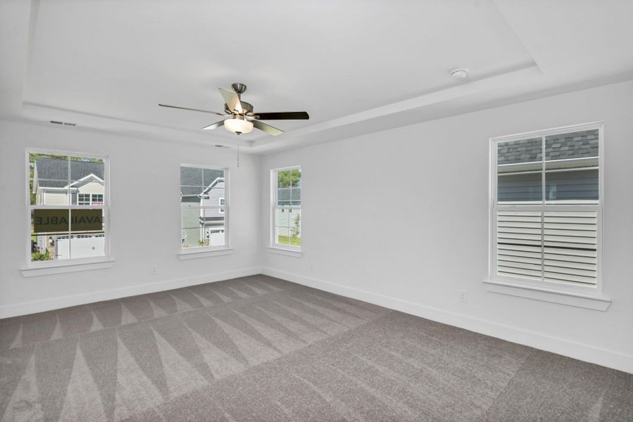 Spacious, unfurnished interior of a new home in Ashton Lakes, Lexington (Image 33).