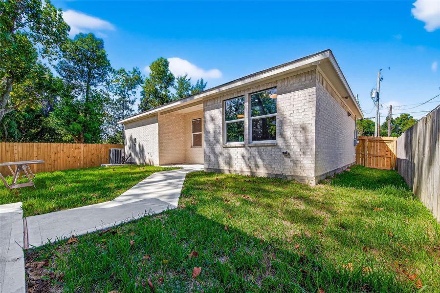 Exterior details and patio area of a home in , Texas City (Image 16). Exterior details and patio area of a home in , Texas City (Image 16).