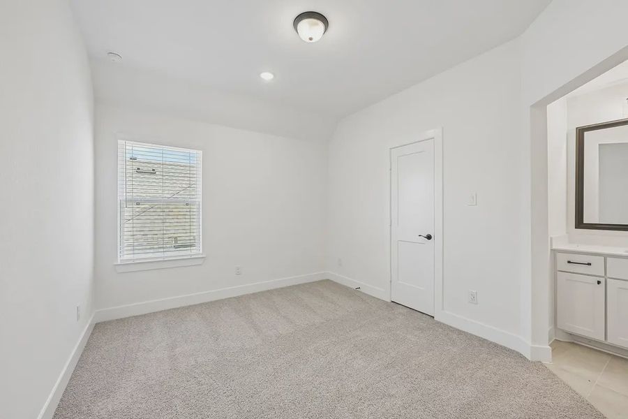 Spacious, unfurnished interior of a new home in Wood Leaf Reserve, Tomball (Image 34). Spacious, unfurnished interior of a new home in Wood Leaf Reserve, Tomball (Image 34).