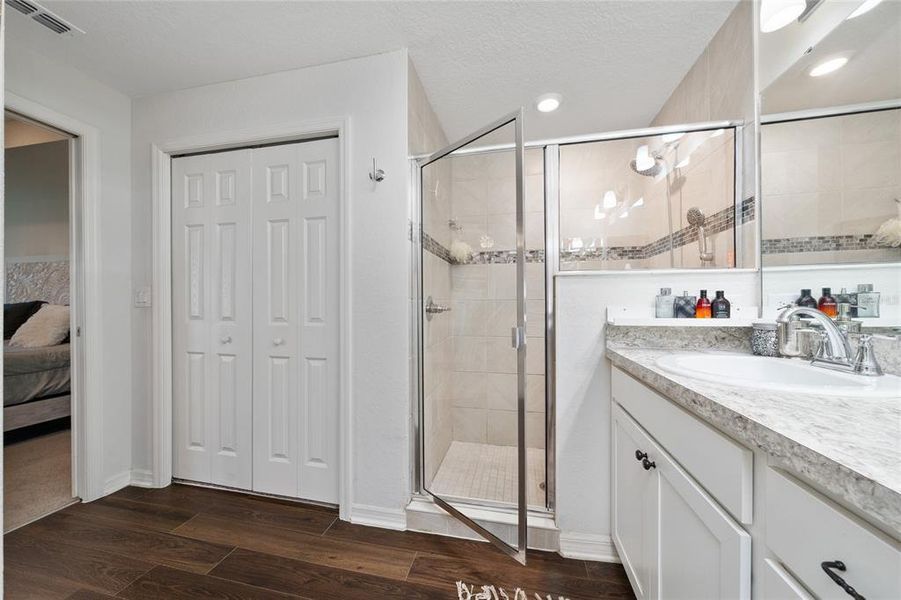 Furnished interior view inside a new home in , Davenport (Image 4).