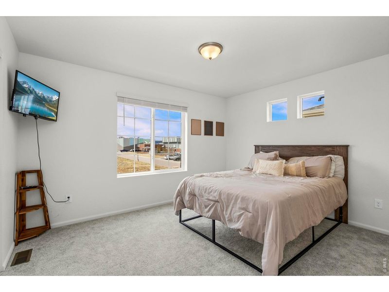 Furnished interior view inside a new home in Thompson River Ranch, Johnstown (Image 19).