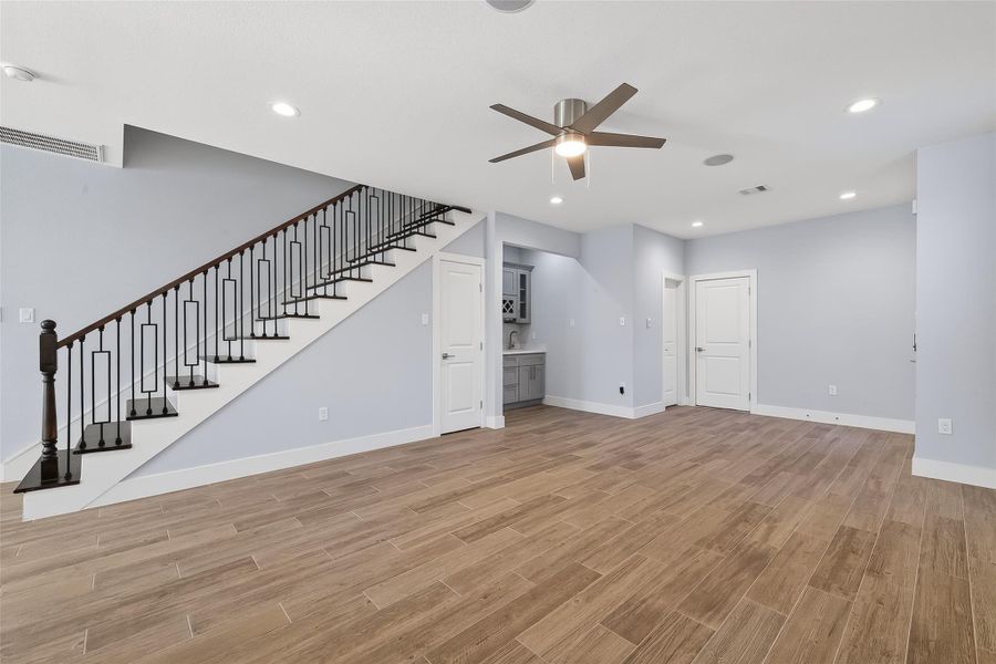 Spacious, unfurnished interior of a new home in , Houston (Image 19).