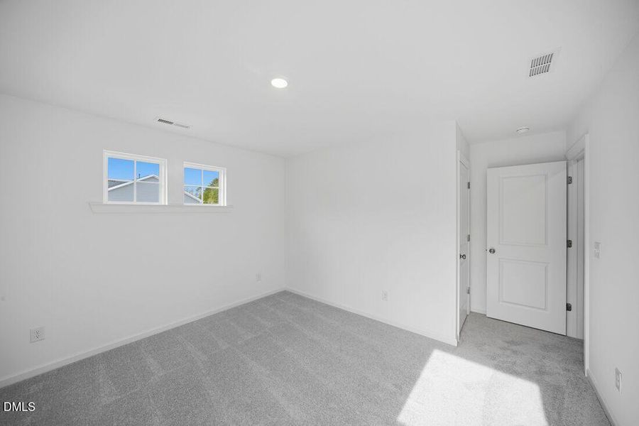 hj-nc-raleigh-eagle-trace-stella-lot-34-