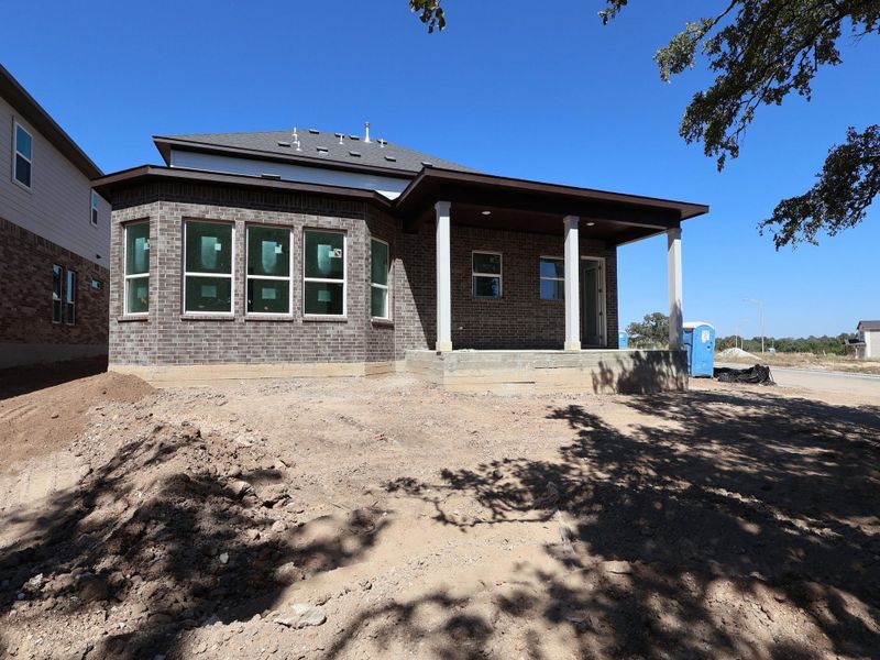 Exterior details and patio area of a home in Edgewood, Leander (Image 2).
