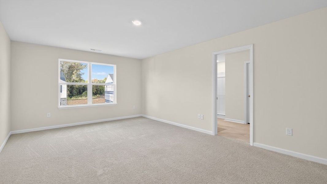 Spacious, unfurnished interior of a new home in Honeycutt Oaks, Angier (Image 24).