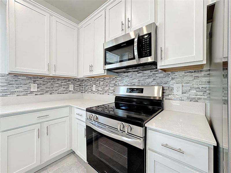 Furnished interior view inside a new home in , Kissimmee (Image 7).