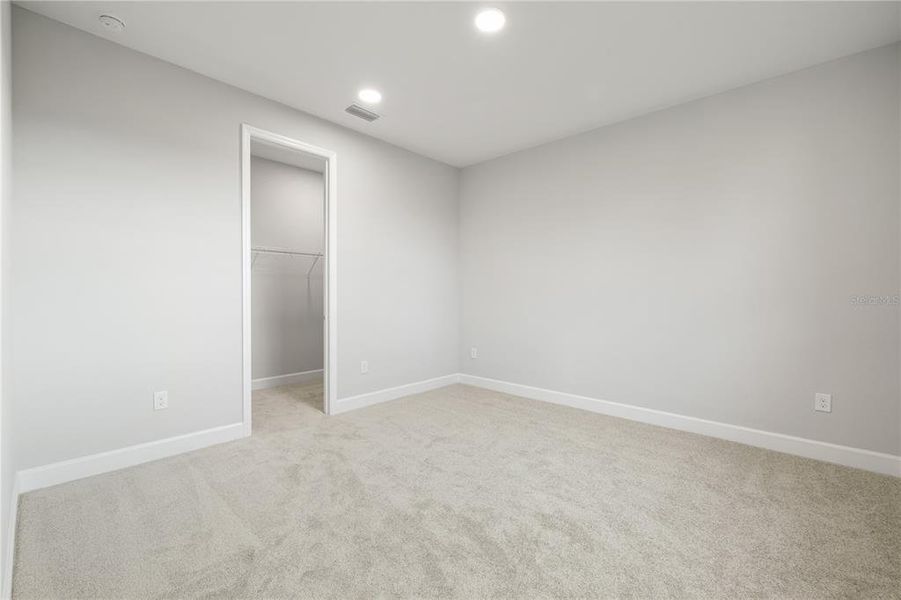 Spacious, unfurnished interior of a new home in , Winter Garden (Image 81). Spacious, unfurnished interior of a new home in , Winter Garden (Image 81).