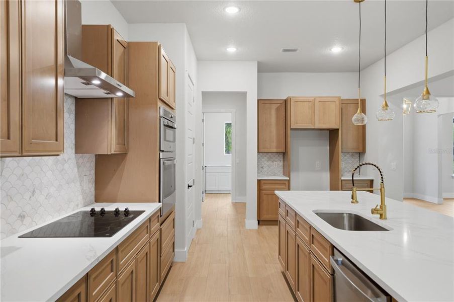Furnished interior view inside a new home in , Kissimmee (Image 6).