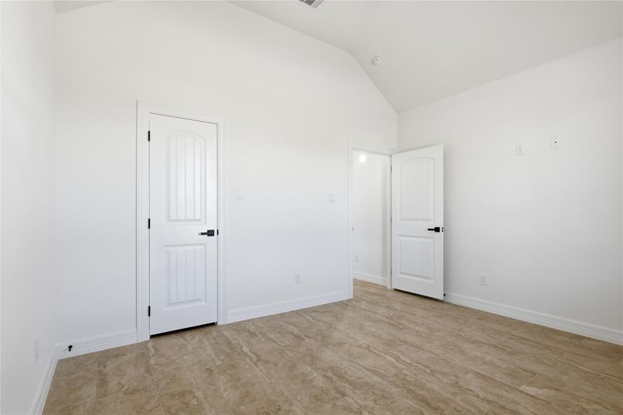 Spacious, unfurnished interior of a new home in , Arcola (Image 17).