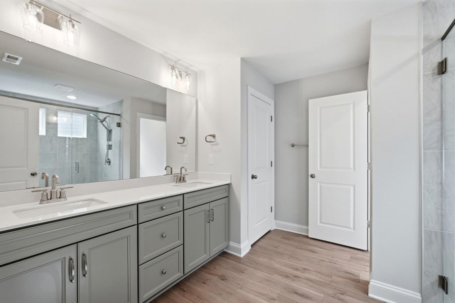 Furnished interior view inside a new home in Caldwell Forest, Charlotte (Image 9).