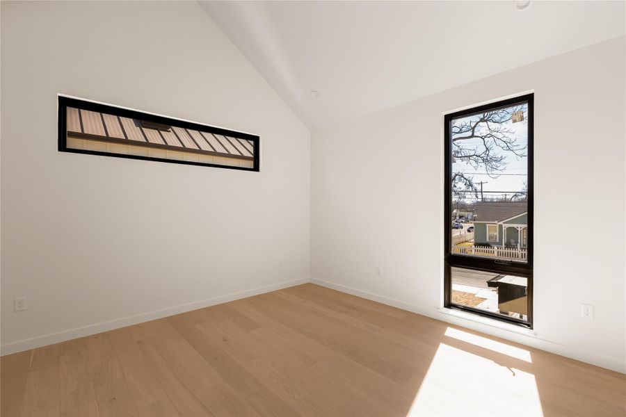 Spacious, unfurnished interior of a new home in , Austin (Image 33).