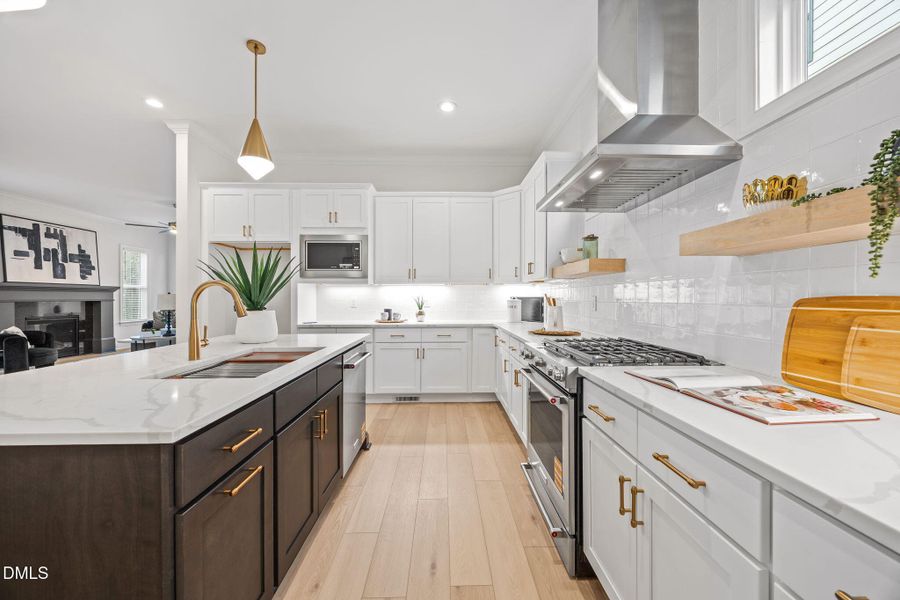 23-web-or-mls-IMG_0699 23-web-or-mls-IMG_0699