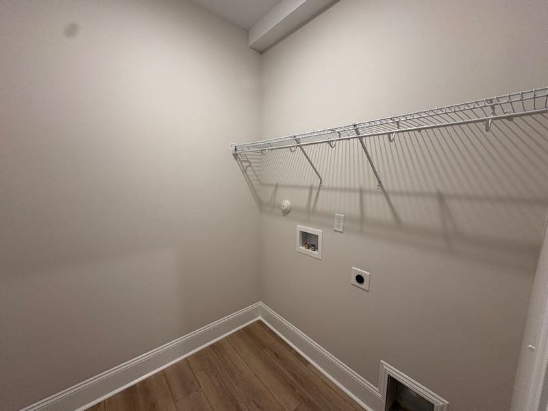 Image 33 of a home in Riverside Cove.