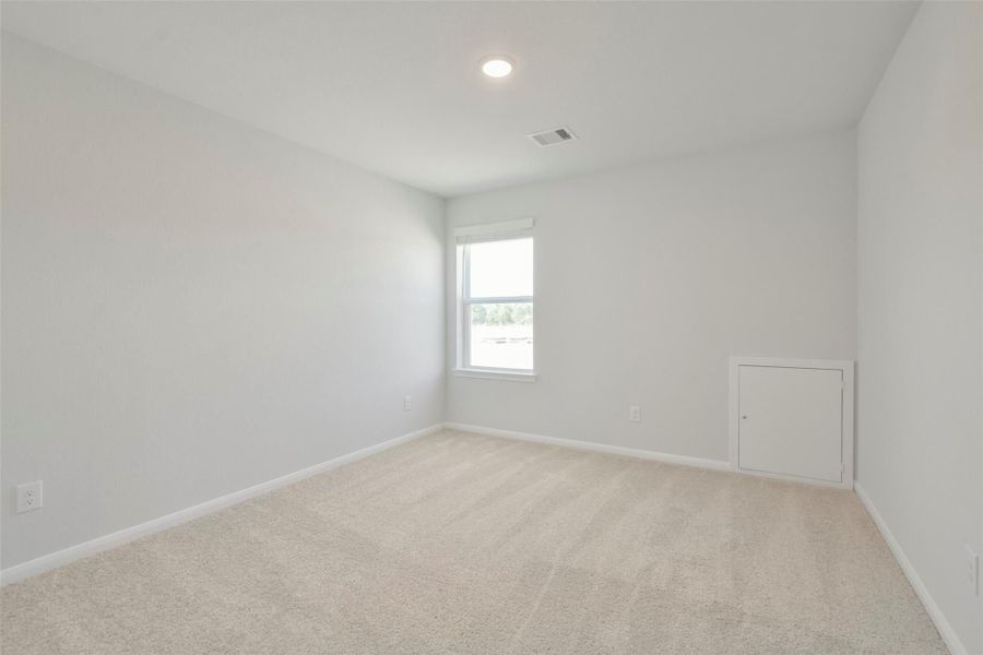 Spacious, unfurnished interior of a new home in The Villages at WestPointe, Dayton (Image 76).