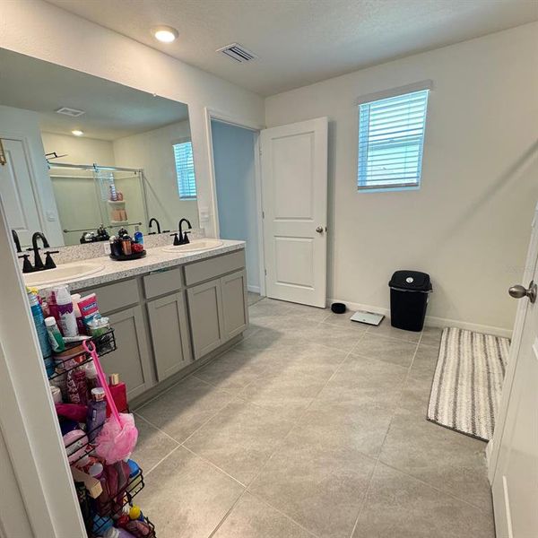 Furnished interior view inside a new home in Zephyr Ridge, Zephyrhills (Image 5).