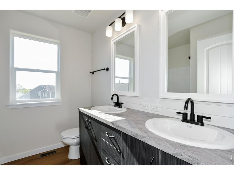 Image 37 of a home in .