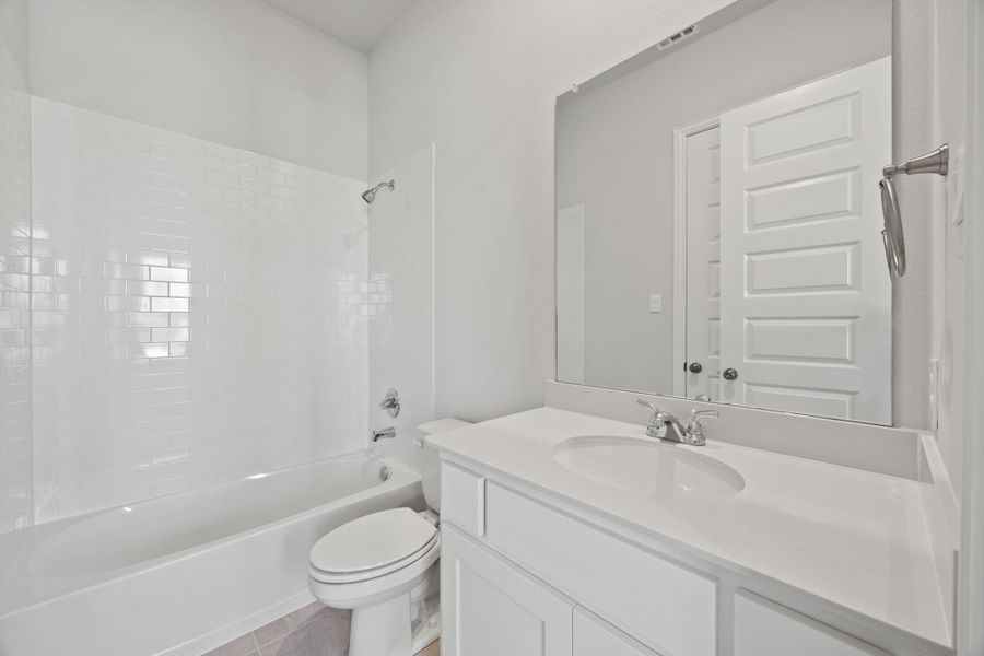 Representative furnished interior of a home built from the Camden by Cambridge Homes in Tinsley Meadows, Van Alstyne (Image 9). Representative furnished interior of a home built from the Camden by Cambridge Homes in Tinsley Meadows, Van Alstyne (Image 9).