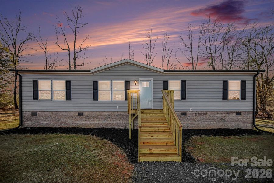 Exterior details and patio area of a home in , Shelby (Image 18).
