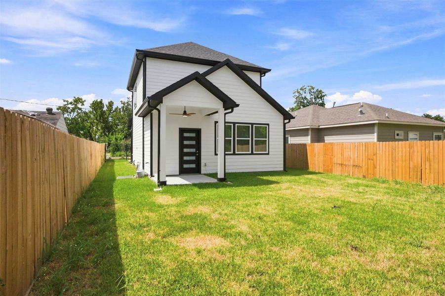 Exterior details and patio area of a home in , Houston (Image 4).